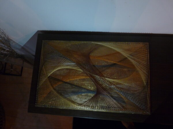 P1130714 art filaire finition cadre et verre en cours